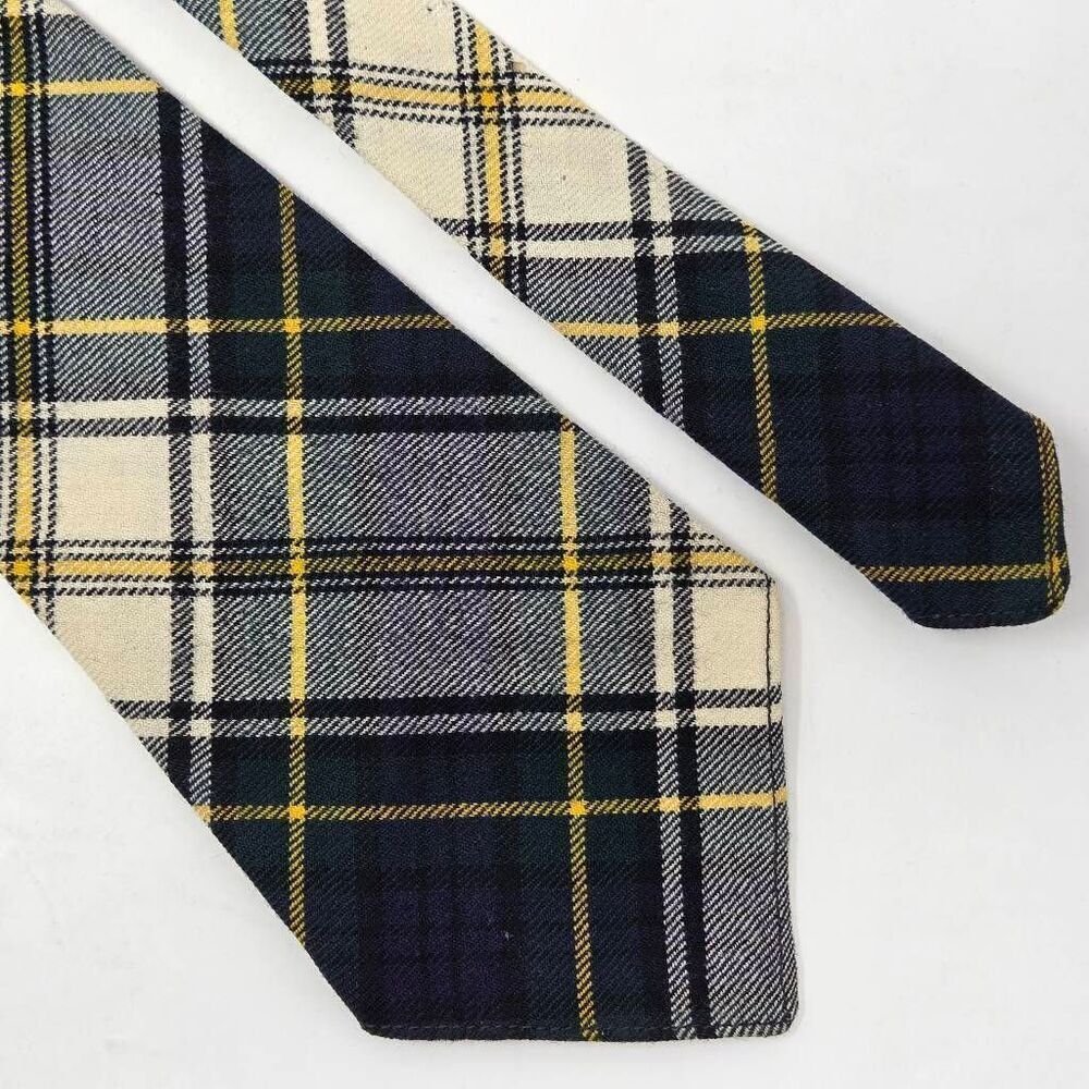 GORDON DRESS MADE IN SCOTLAND WOOL TIE PLAID GREEN WHITE FORMAL THIN 4" X 48"